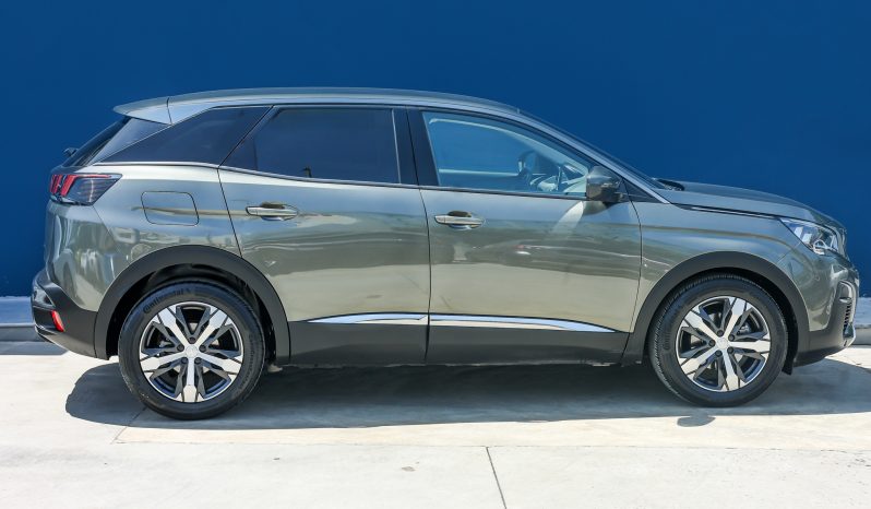 Peugeot 3008 1.2 130hp Allure full